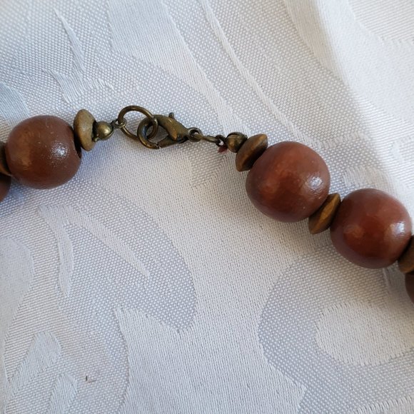 Vintage Chunky wood bead Boho statement necklace. - Picture 2 of 6